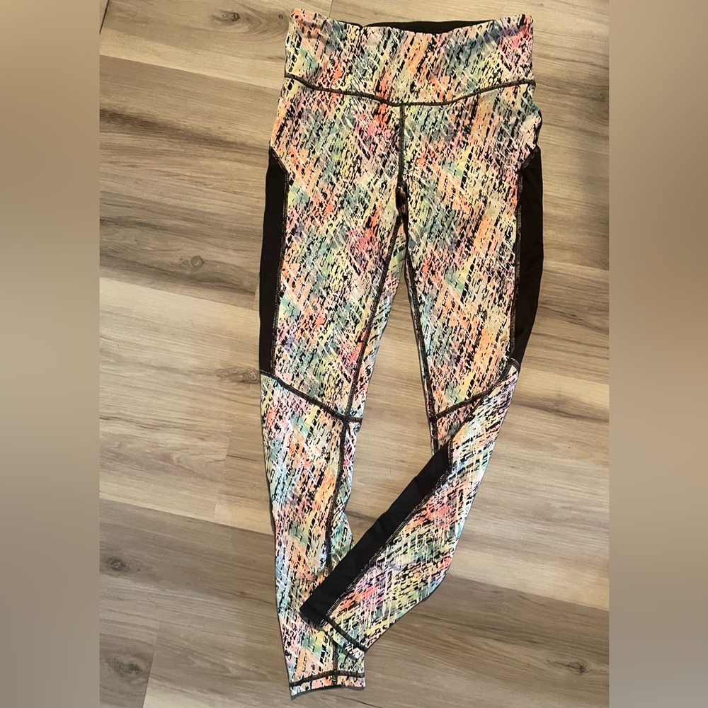 ‼️THRIFT ALERT MAKE OFFER VSX Victoria’s Secret Sport Leggings Colorful XS Yoga